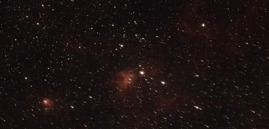 NGC 1931 · IC 417, La Mouche et l'Araignée, dans la constellation Cocher